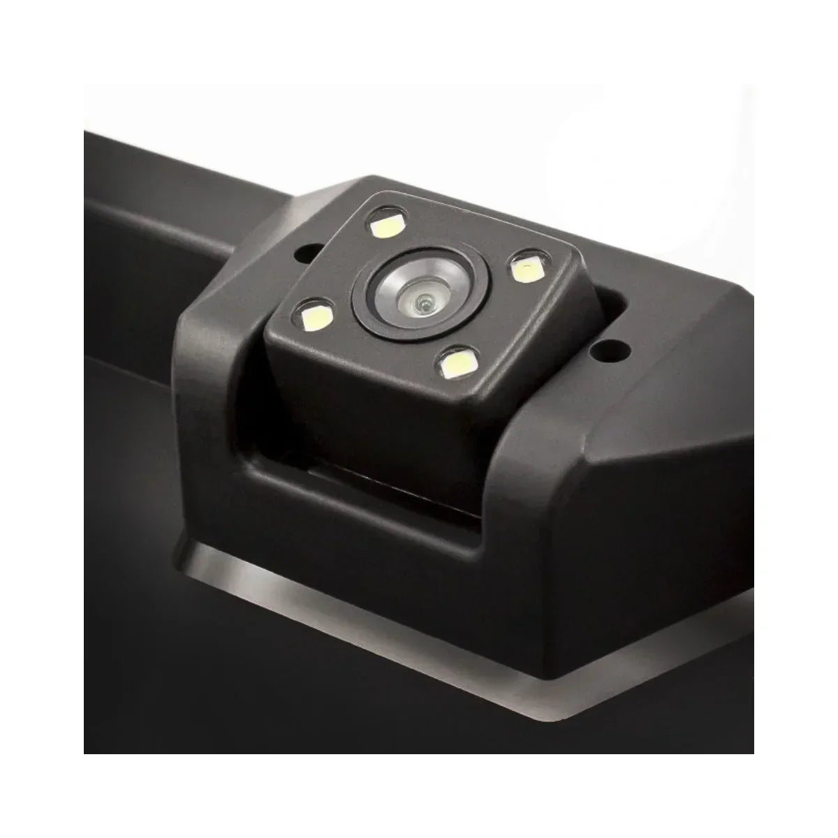 camera-marsarier-carguard-pe-suport-numar-inmatriculare-170-12v-3