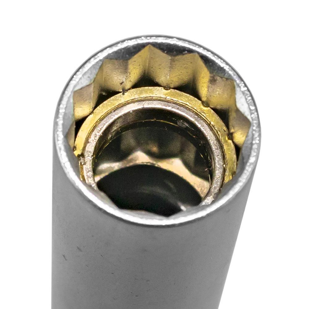 Cheie extralunga 250 mm magnetizata pentru bujii 14 mm Jbm 52316
