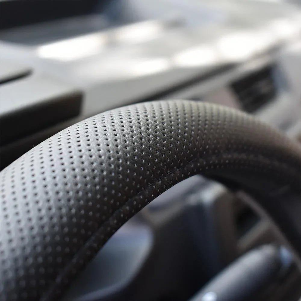 husa-volan-gri-si-negru-37-39-cm-2