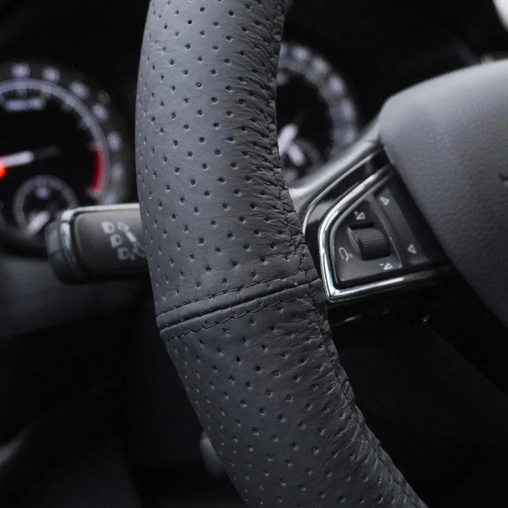 husa-volan-piele-naturala-perforata-negru-37-39-cm-6