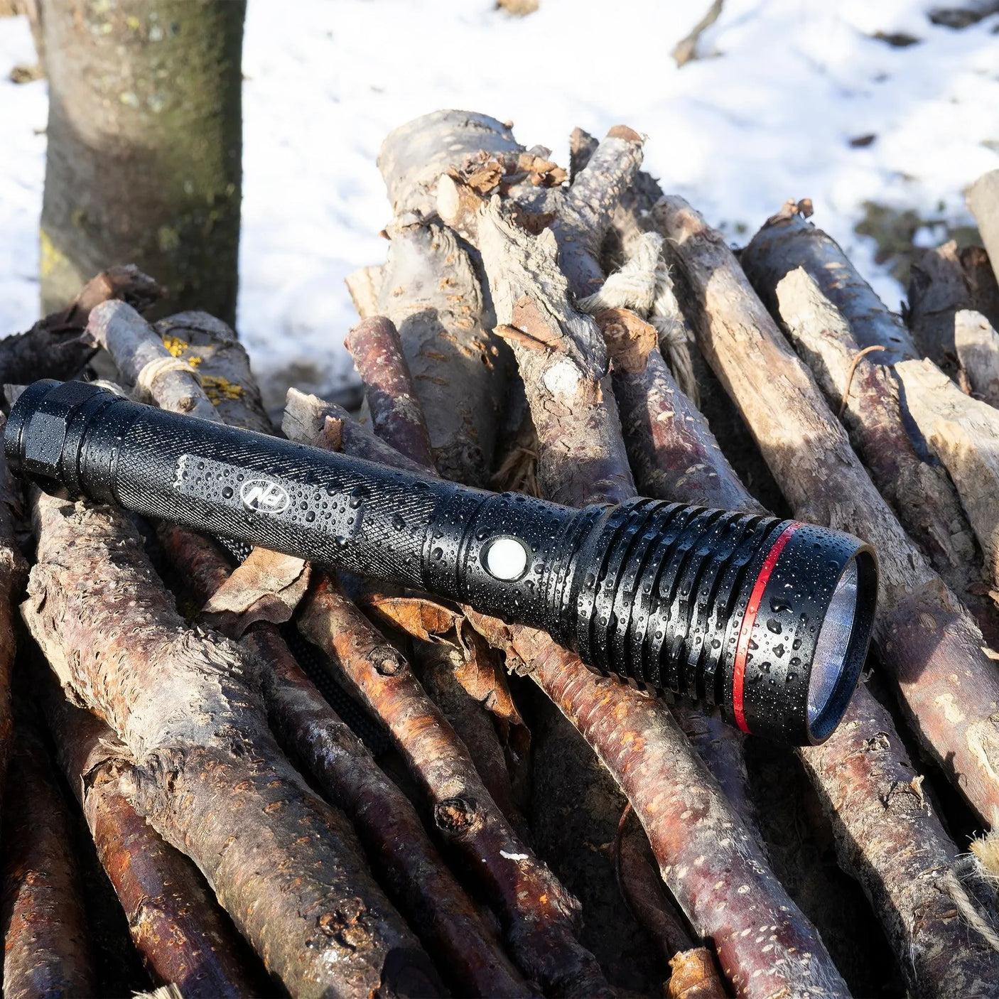 lanterna-pni-adventure-f420-led-10-w-1000-lm-cu-2-acumulatori-inclusi-8000-mah-tip-26650-9