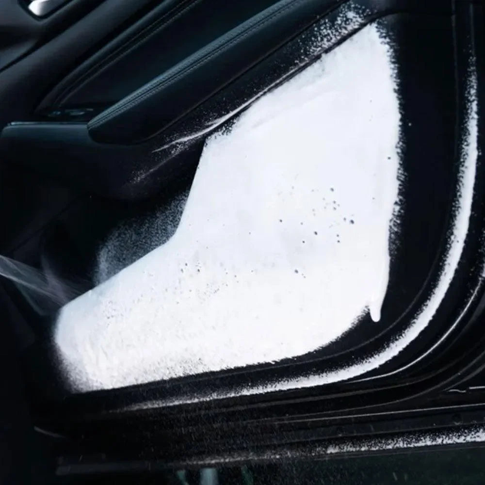 spray-curatat-interior-cu-perie-interior-1-400ml-turtle-wax-4