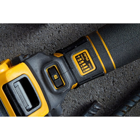 Polizor cu viteză variabilă de 18 V XR de 125 mm Dewalt DCG409VSNTXJ – imagine 6