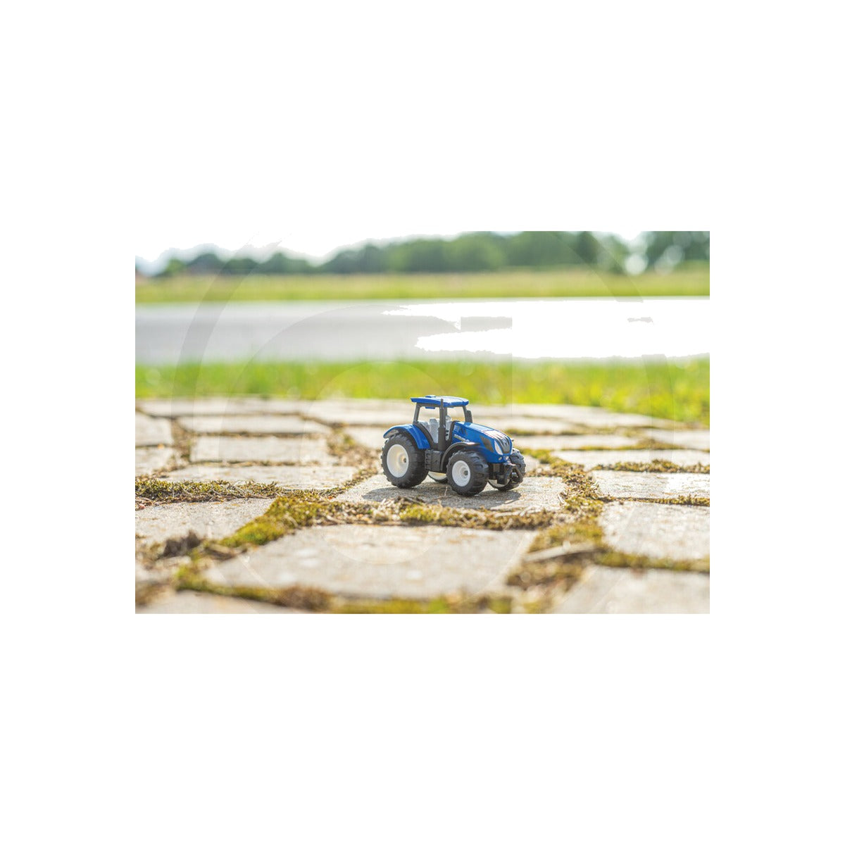 Macheta tractor New Holland T7.315, scara 1:87 Siku 1091 – imagine 2