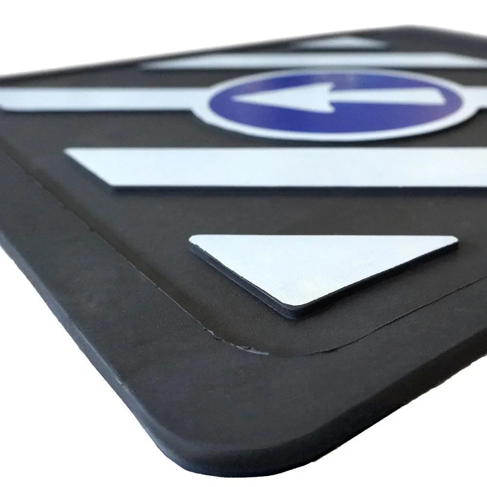 aparatori-noroi-camion-3d-40x45-cm-set-2-buc-4