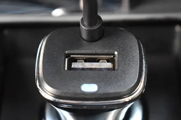 incarcator-auto-4xusb-5-8a-2-4a-fata-si-3-4a-spate-cu-extensie-1-4m-1