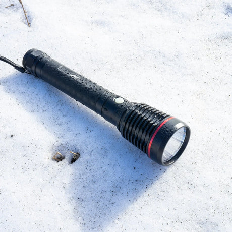 lanterna-pni-adventure-f420-led-10-w-1000-lm-cu-2-acumulatori-inclusi-8000-mah-tip-26650-10