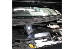 proiector-special-pentru-lucru-la-motor-cu-prinere-pe-capota-sau-habitaclu-3