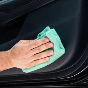 spray-curatat-interior-cu-perie-interior-1-400ml-turtle-wax-1